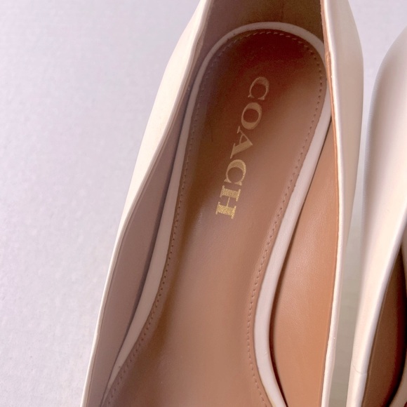 Coach Classy Cream and Tan Pumps. - Picture 3 of 7